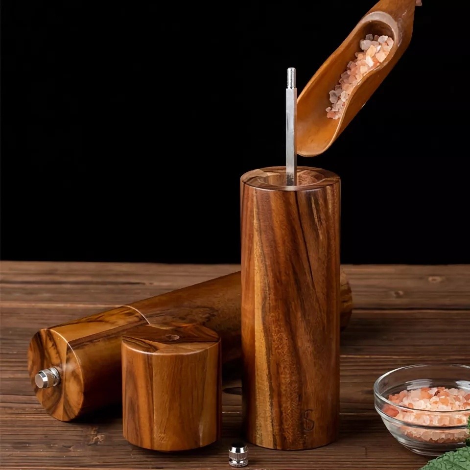 Acacia Wood Pepper Grinder With Ceramic Core