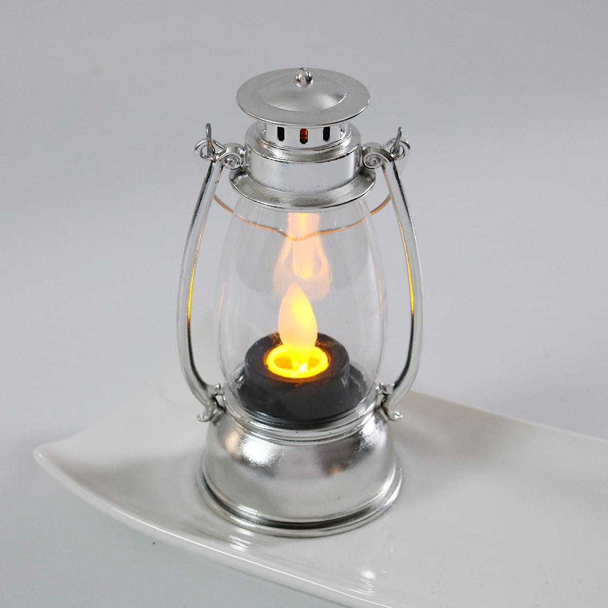 Vintage-Style Flameless LED Oil Lamp